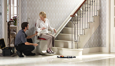 stairlift-chair-height-is-adjusted