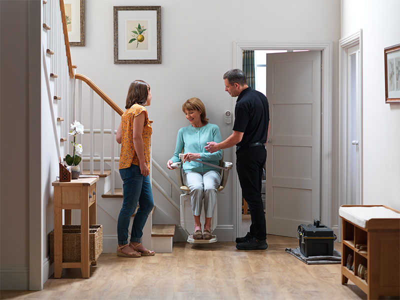 How do the different stairlift components work? 